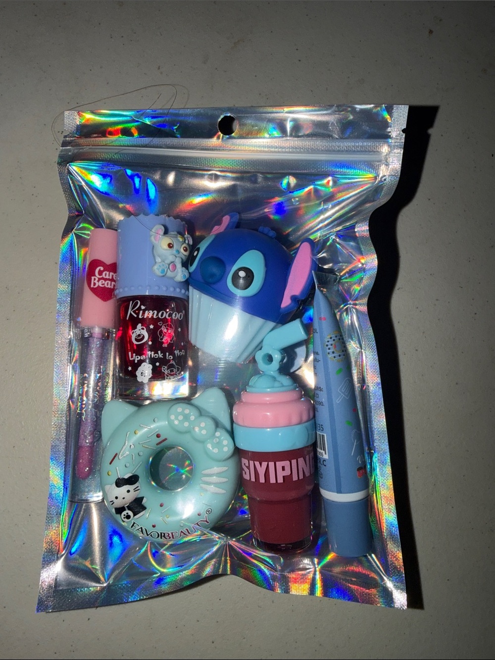 6 pieces Children's Lip Balm & Gloss Set - Blue & Pink Cute Characters